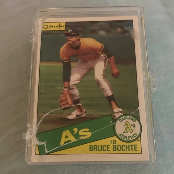 Topps, assorted Baseball Cards Box, O-Pee-Chee, and a Braves baseball - Picture 8 of 8
